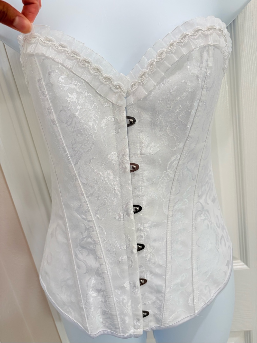 Source Unknown White Brocade Strapless Corset